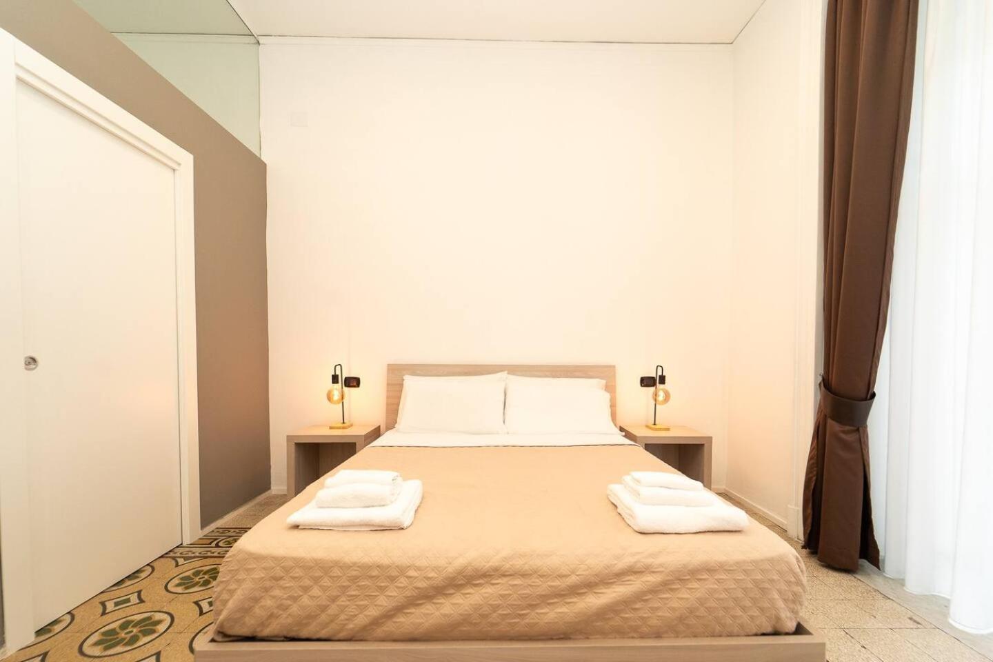 La Piazza Suite Nápoly Kültér fotó