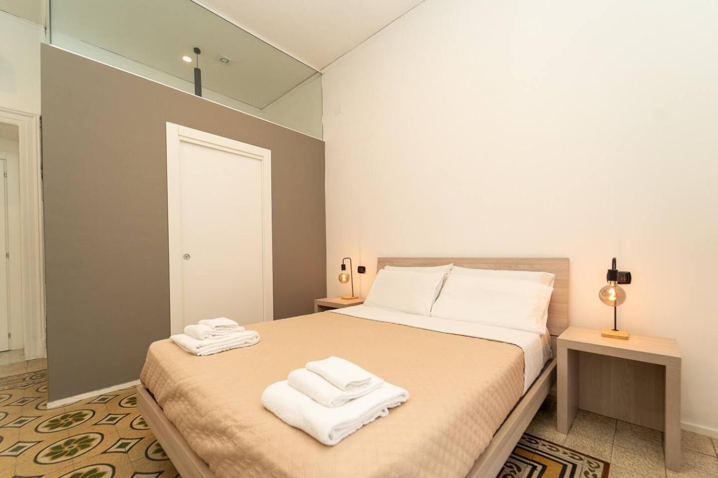 La Piazza Suite Nápoly Kültér fotó