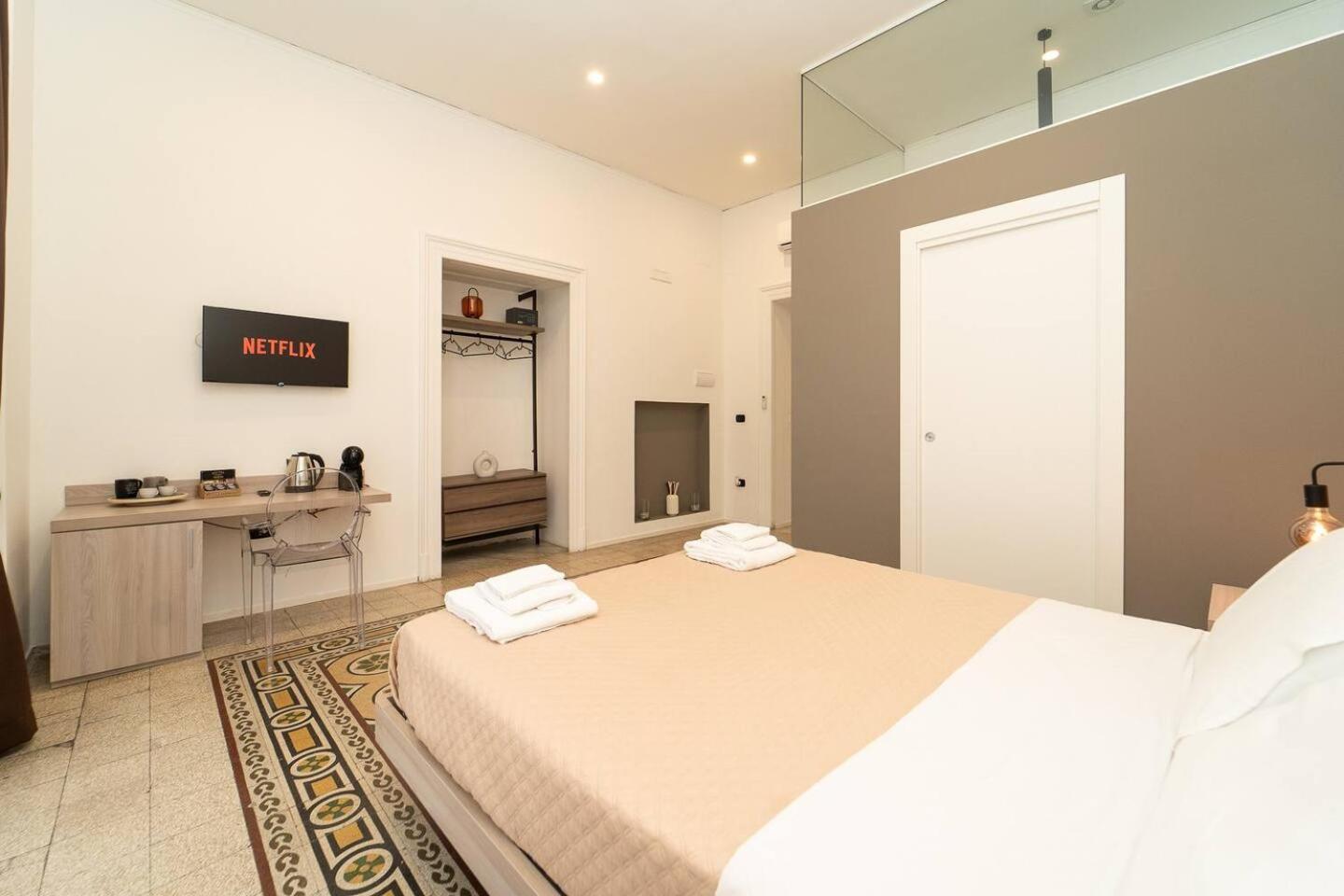 La Piazza Suite Nápoly Kültér fotó