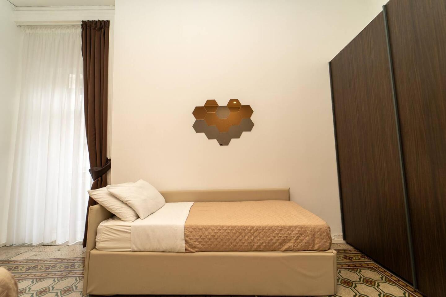 La Piazza Suite Nápoly Kültér fotó